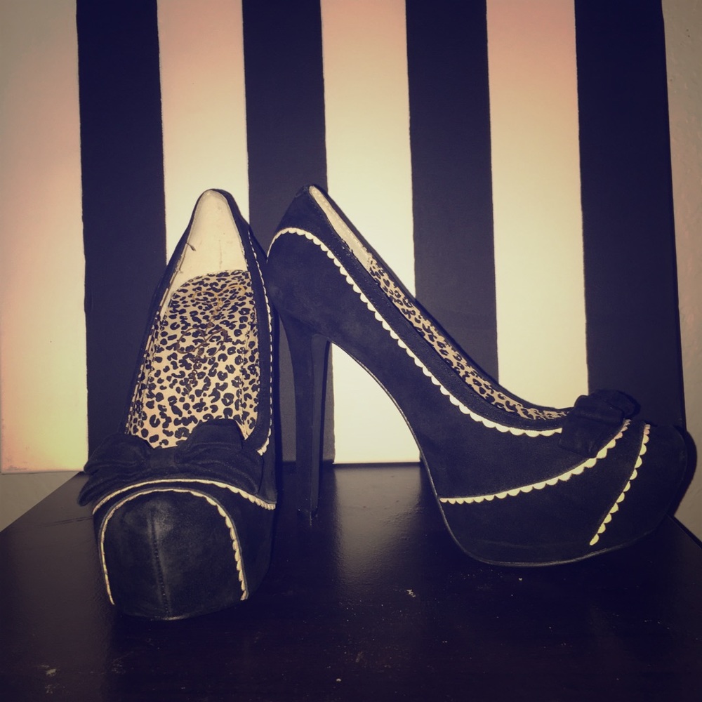 Jessica Simpson Platforms